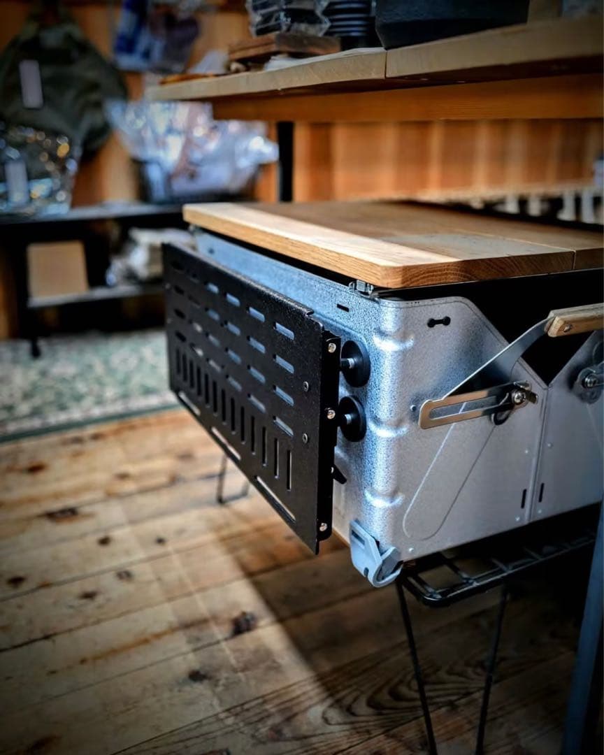 美品「RANGER-T」マグネット式折りたたみテーブル1050WORKS