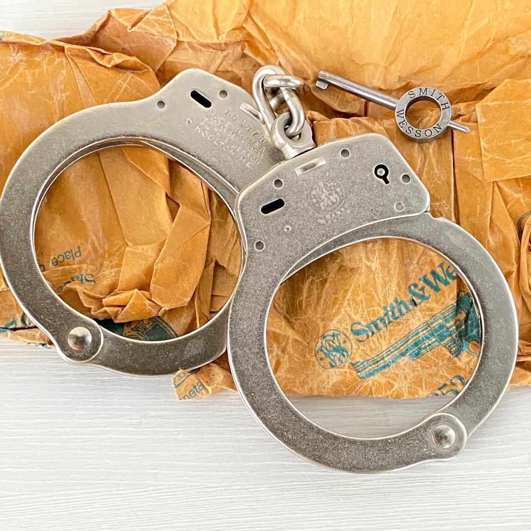 スミス&ウェッソン ハンドカフ 手錠 M100_6