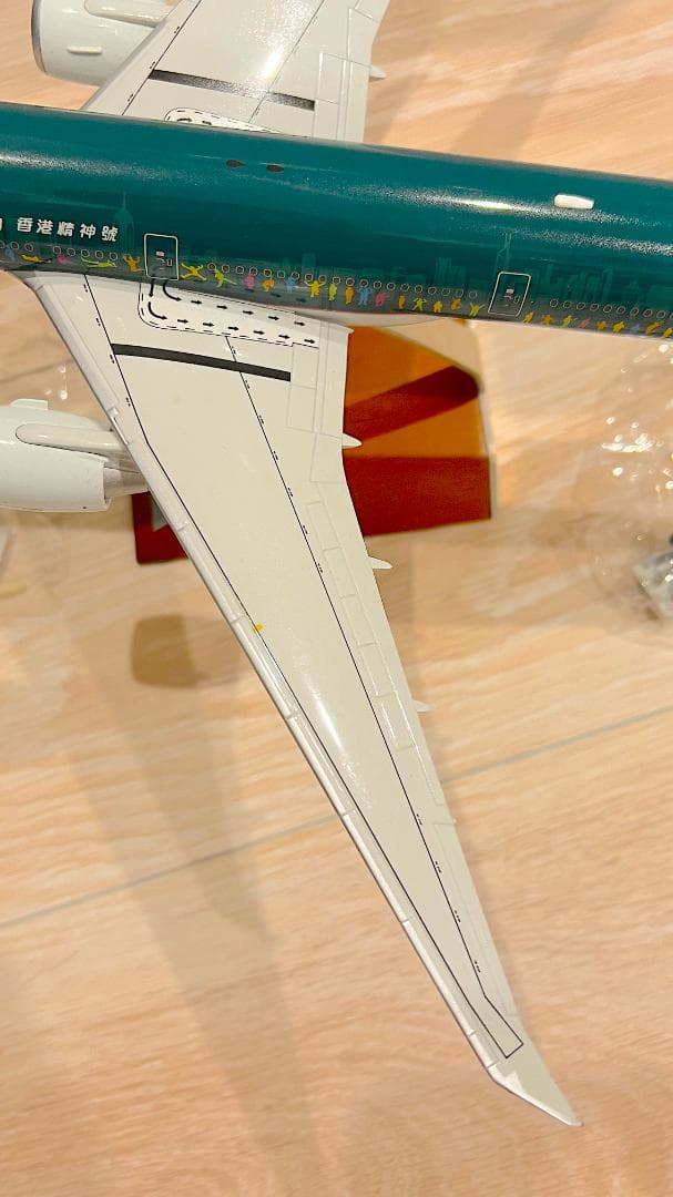 キャセイパシフィック航空ボーイング777-367型旅客機模型　香港精神号特別塗装