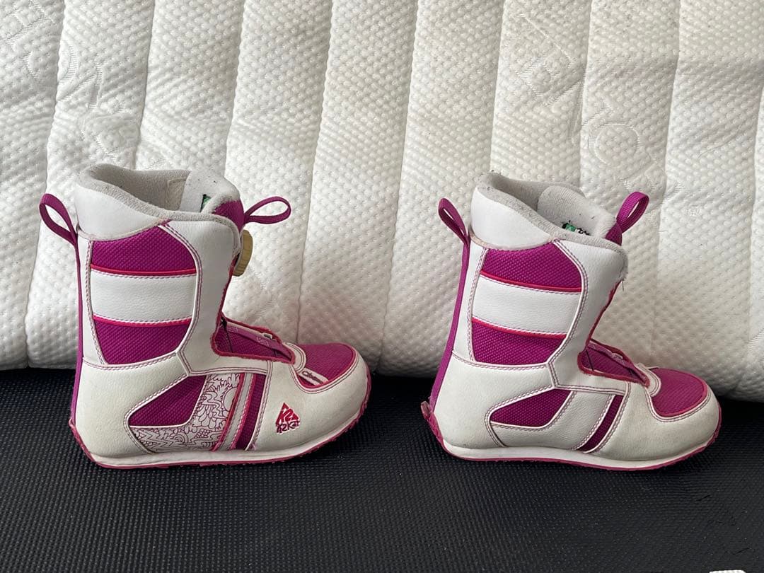 キッズ90cm女の子スノーボード板とブーツとウェア7点セット