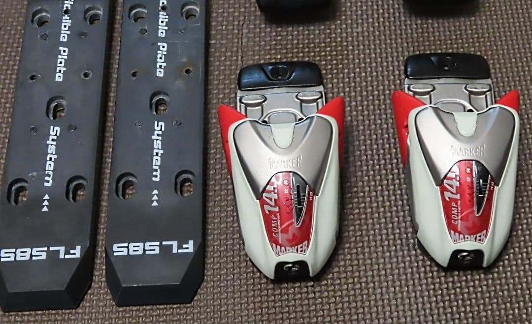 マーカーコンプ14eps +オガサカFL585プレート