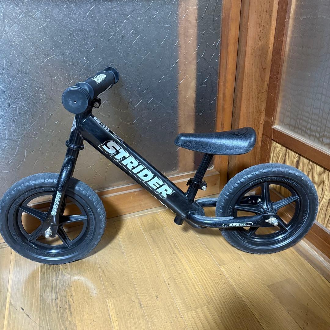 【極美品】ストライダー STRIDER スポーツモデル 12インチ 黒