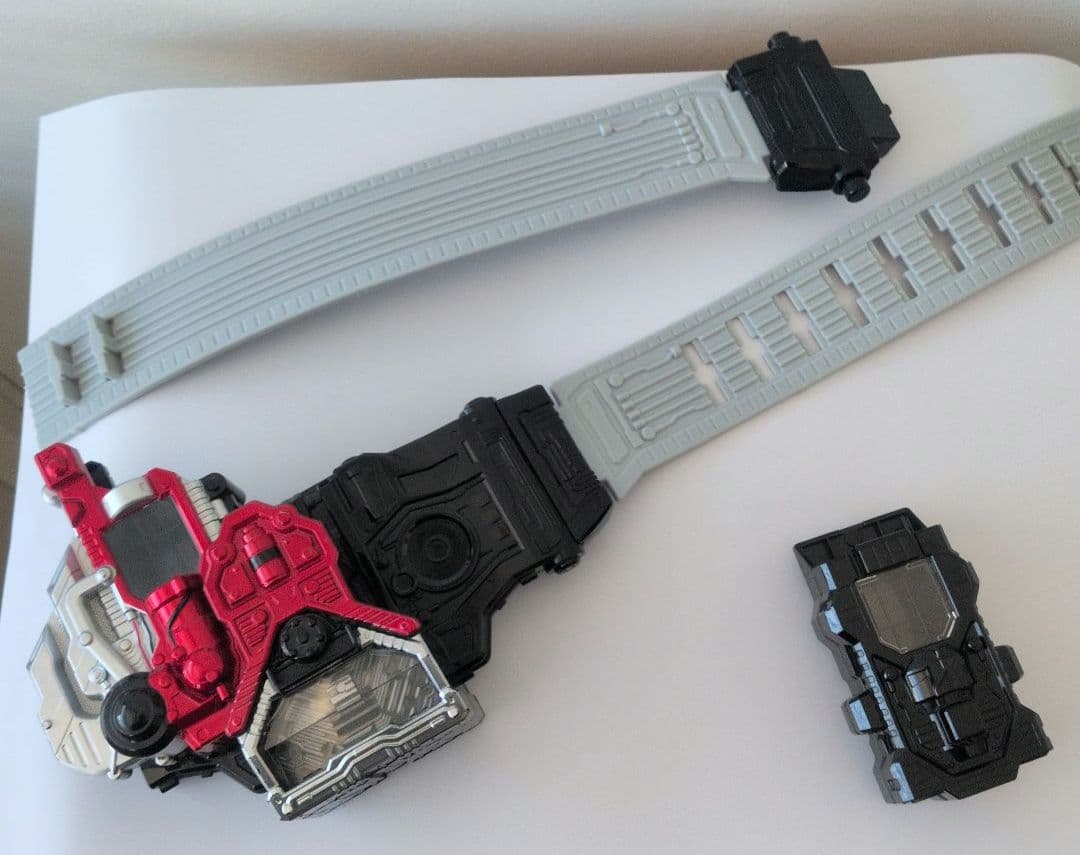 あの仮面ライダースカルのロストドライバーとスカルマグナム　2/10まで出品