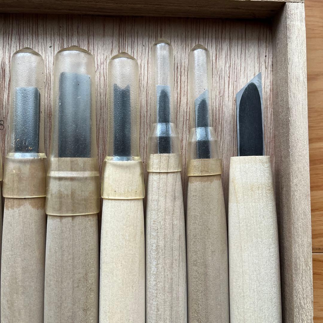 三木章刃物本舗　彫刻刀　桐箱入(本職用) 10本組
