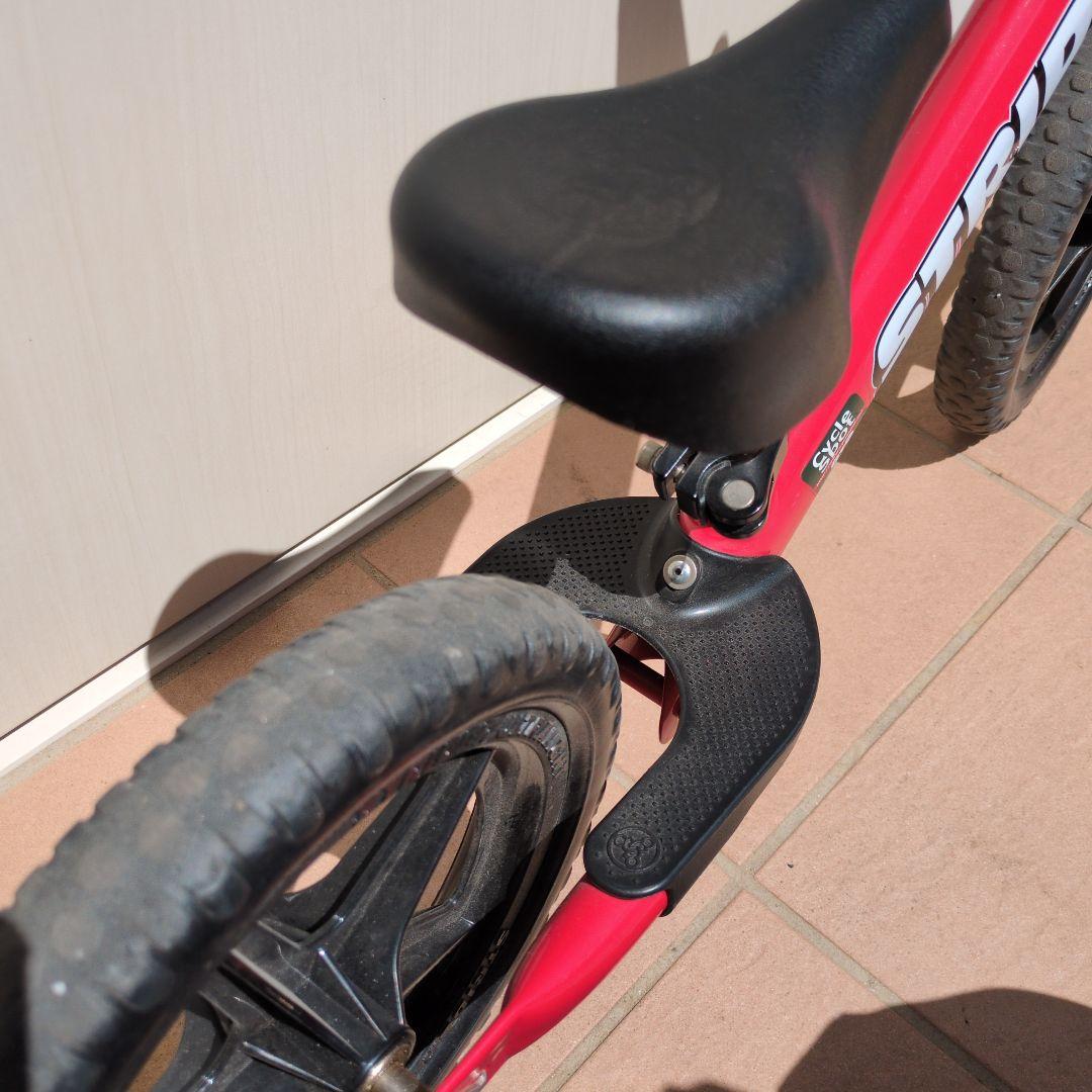 STRIDER　スポーツ バランスバイク 赤 12インチ