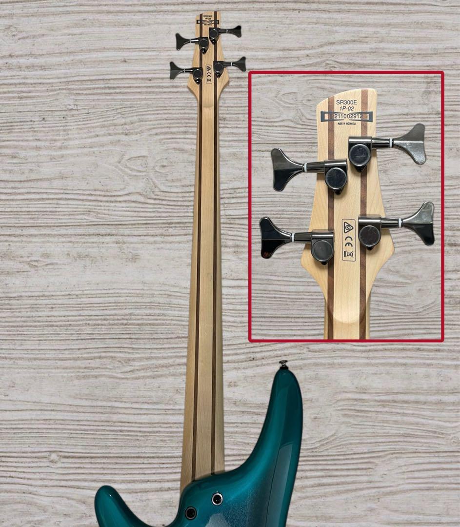 （新品同様）Ibanez SR300E-CUB エレキベース