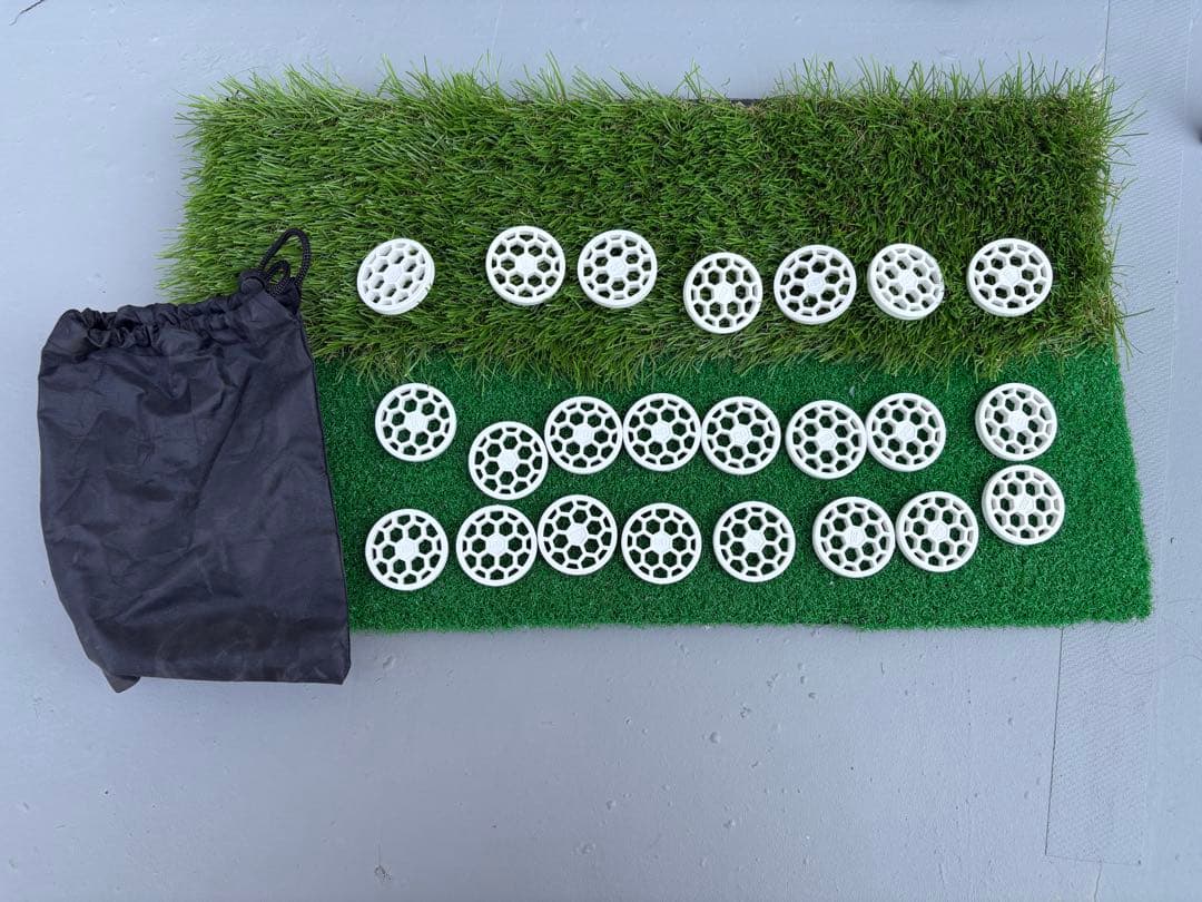 スタンド付きゴルフバッグと練習器具セット