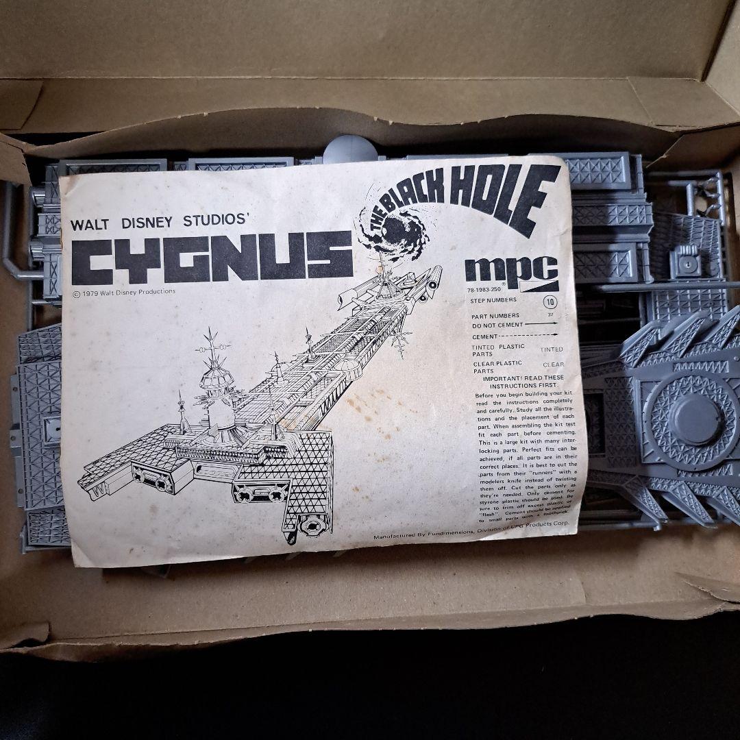 模型製作用品 THE BLACK HOLE CYGNUS WALT DISNEY STUDIO