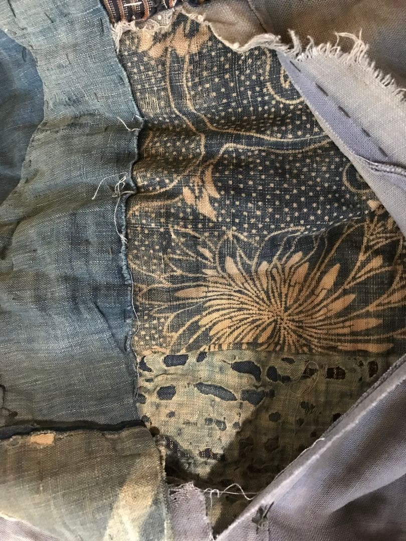 襤褸　時代　146×162 cm