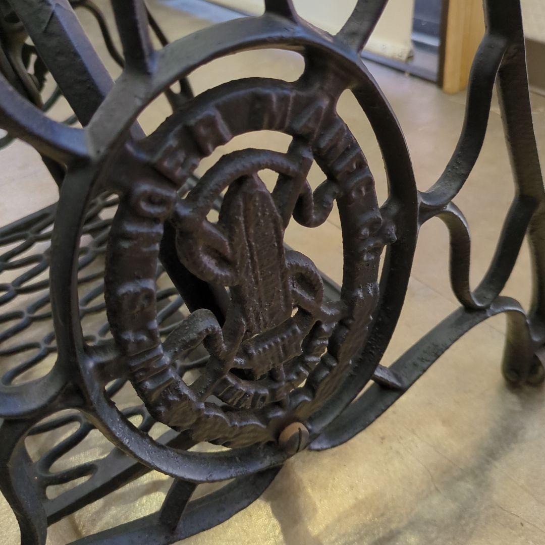 アンティーク　SINGER アイアン　ミシン　脚のみ　あみあみ　テーブル