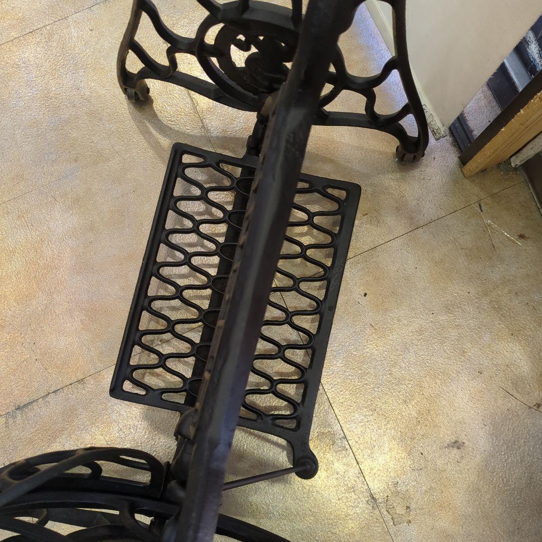 アンティーク　SINGER アイアン　ミシン　脚のみ　あみあみ　テーブル