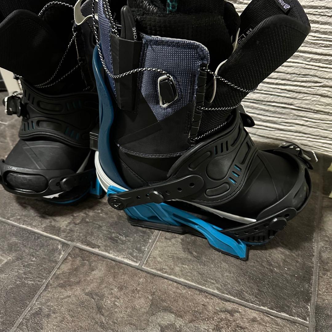 青/黒 スノーボードビンディング　ベントメタル