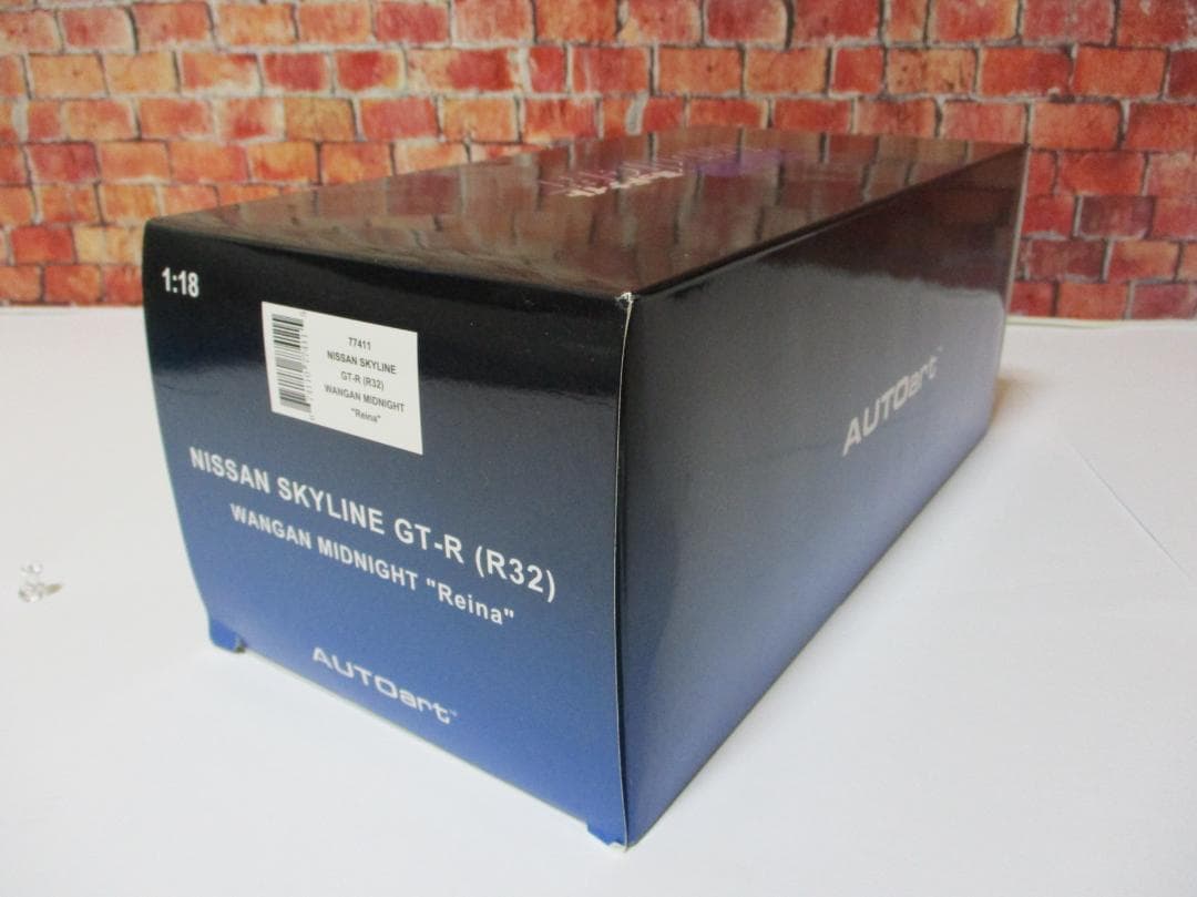 オートアート 日産 スカイライン GT-R 　湾岸ミッドナイト　 零奈