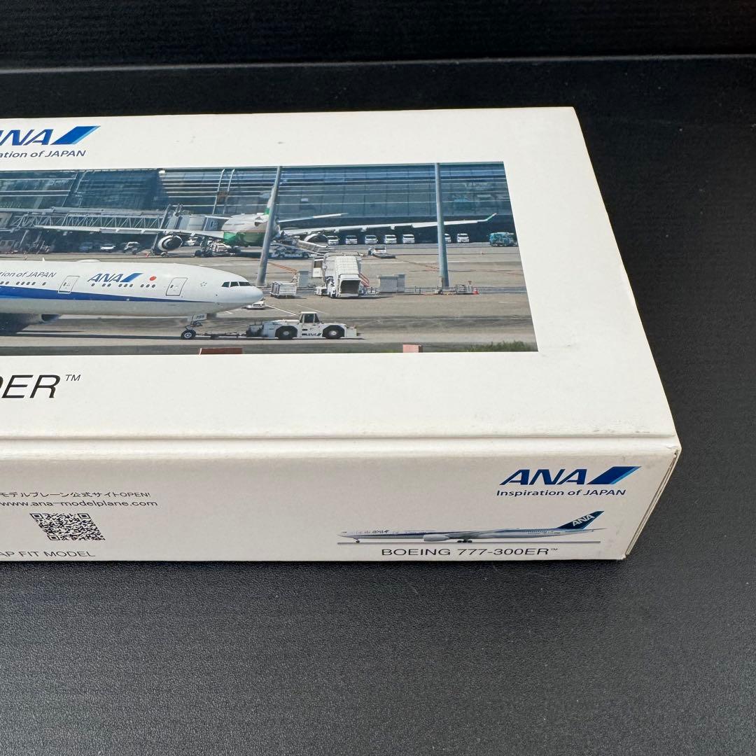 【極美品】ANA Boeing 777-300ER 1/200 JA795A