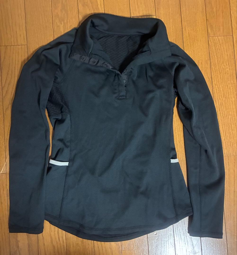 Lija ブラック ハイネック