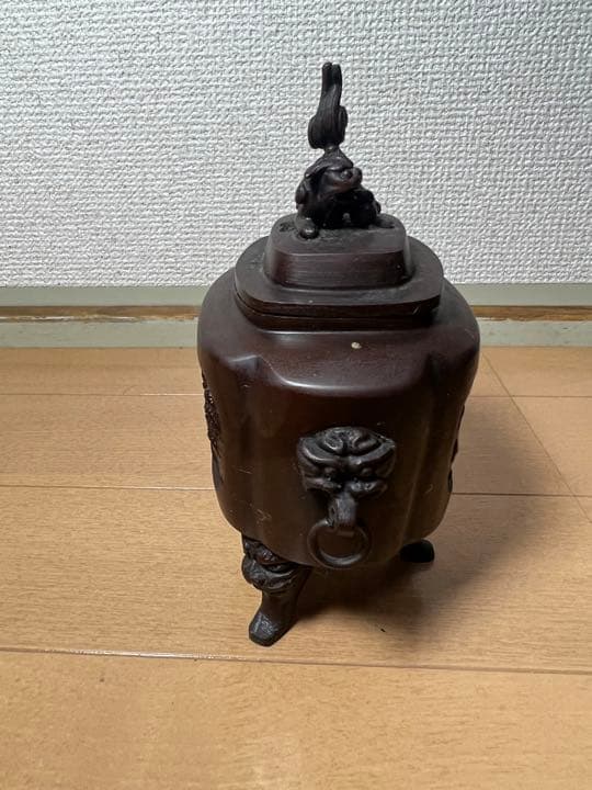 743銅製　獅子香炉