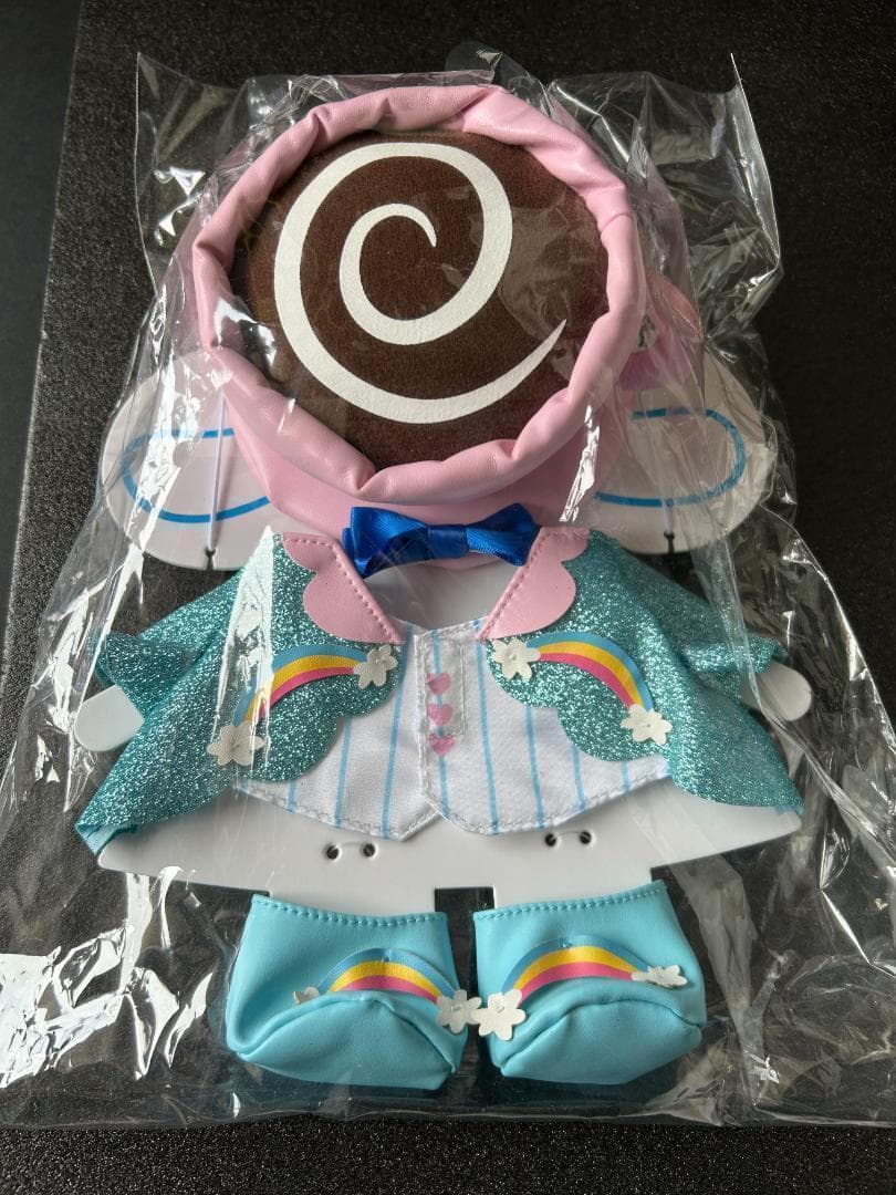 サンリオ　シナモロールぬいぐるみとお着替え2種類のセット　未開封