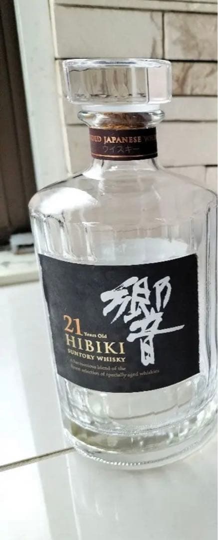 サントリー ウイスキー 響21年 空瓶