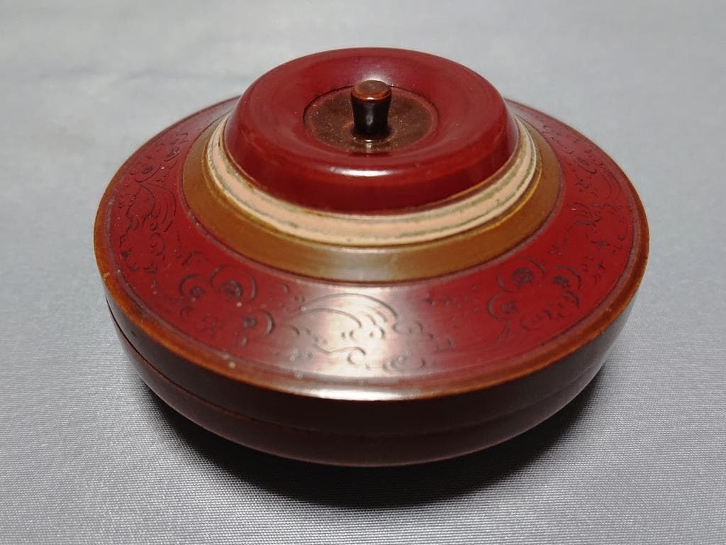 旧家蔵出し　独楽　香合