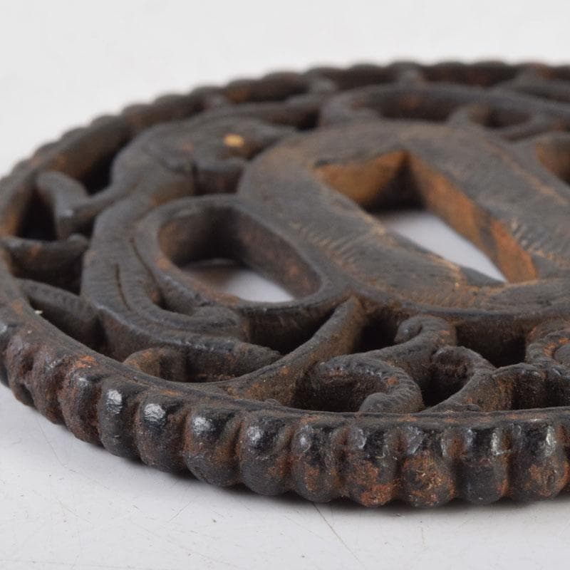 武具　刀装具　古鉄鍍金　龍彫　鍔　時代箱　C　9213