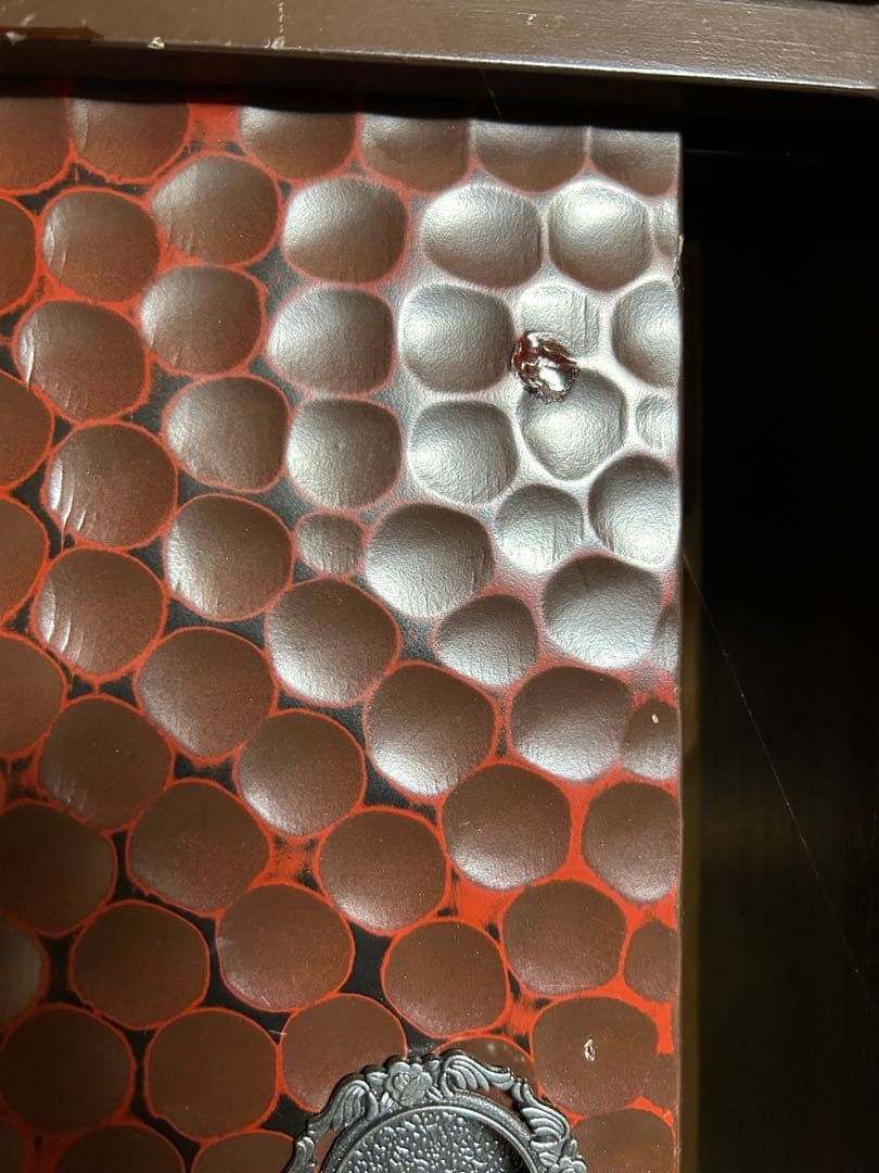 鎌倉彫　佐藤恵仙作　高級桐和箪笥８段引き出し 彫刻花模様