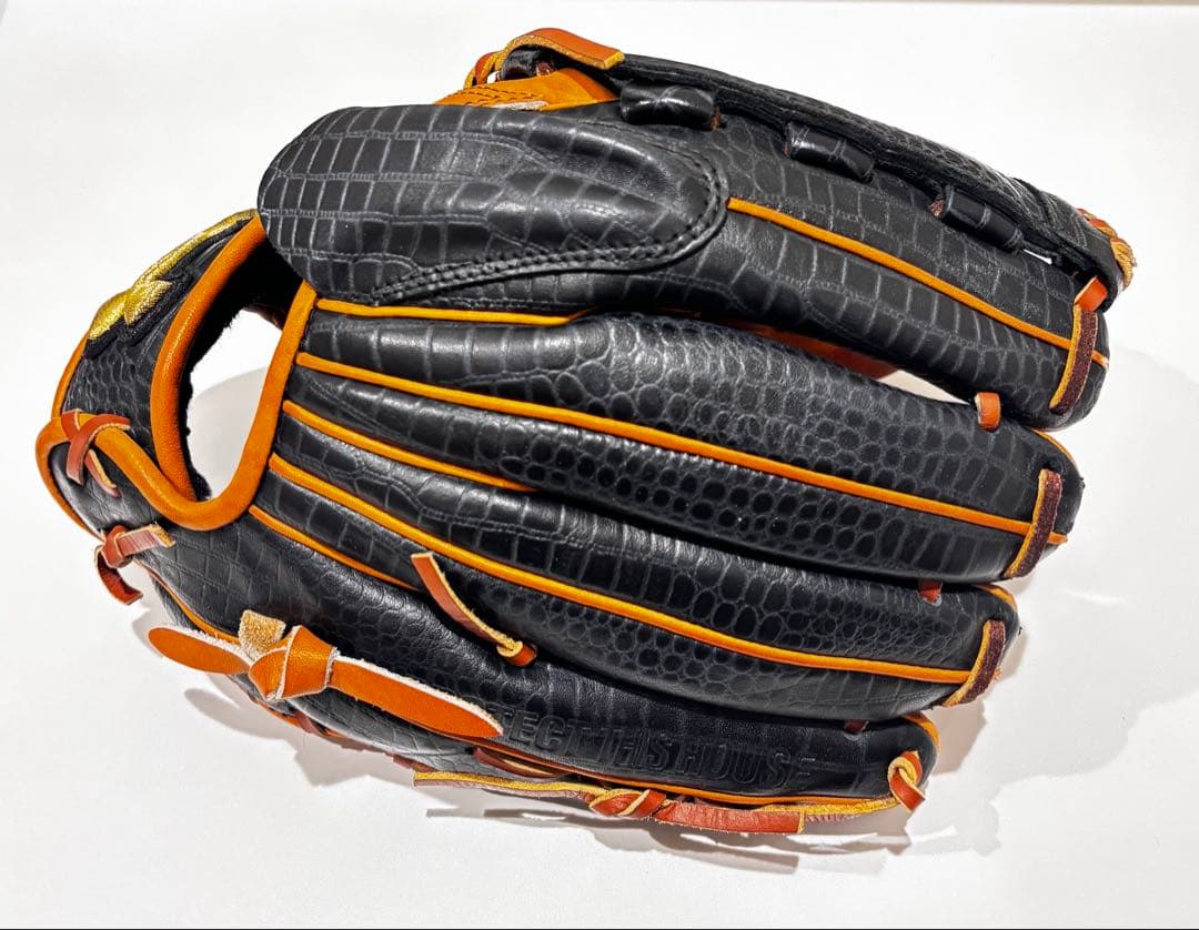 Under Armour 軟式野球グローブ 黒/オレンジ