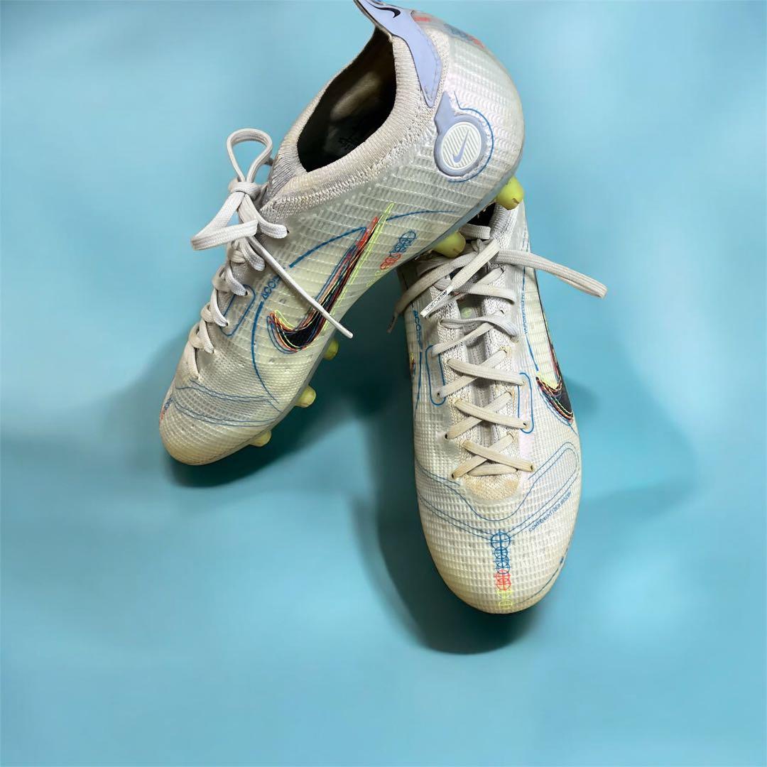 NIKE ナイキ　サッカースパイク　フットサル　オーストラリア