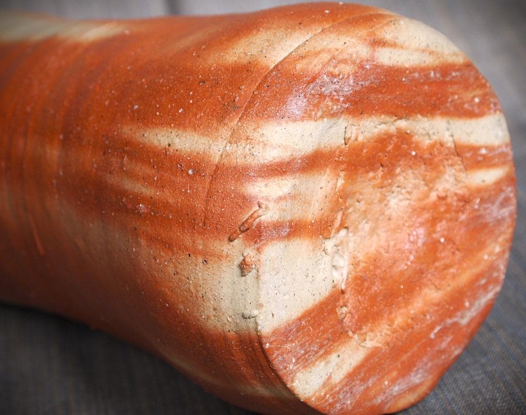 人気作家★金重有邦【師：金重素山、金重陶陽】★備前緋襷花入★共箱・布