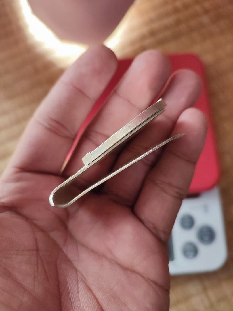 銀色の金属製の馬蹄形デザイン 37.4g