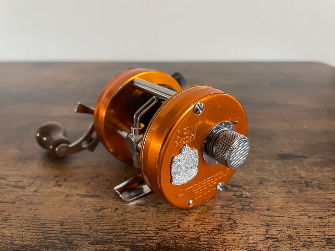 ABU Ambassadeur 2500C アンバサダー サンセットオレンジ