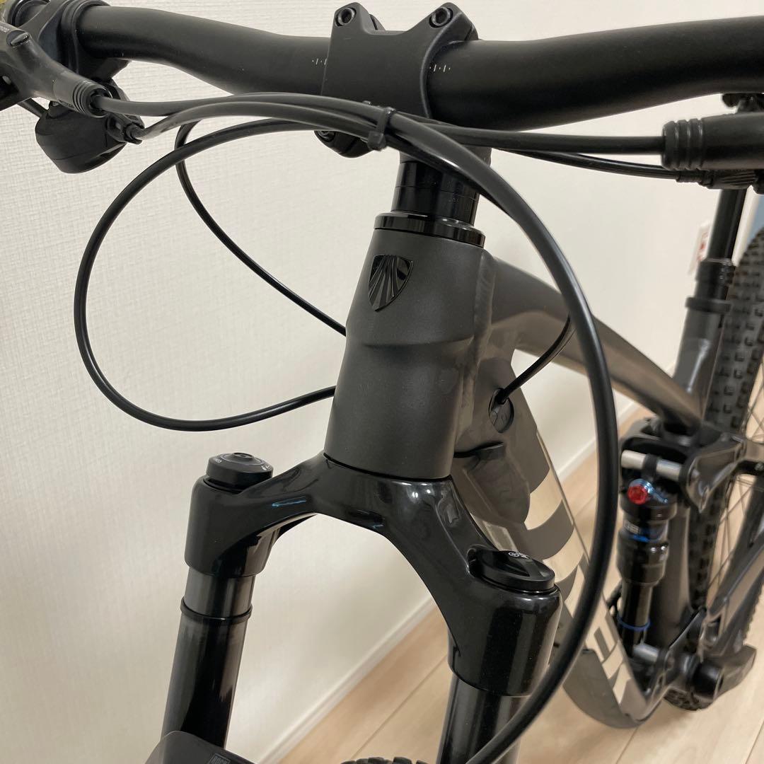 TREK FUEL EX5 29 Mマウンテンバイク フルサスブラック