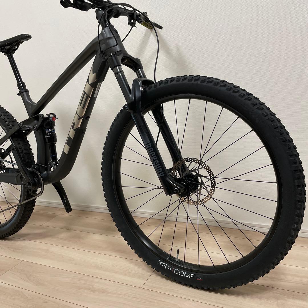 TREK FUEL EX5 29 Mマウンテンバイク フルサスブラック
