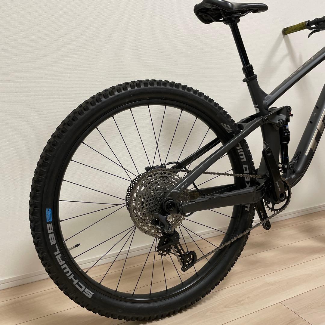 TREK FUEL EX5 29 Mマウンテンバイク フルサスブラック