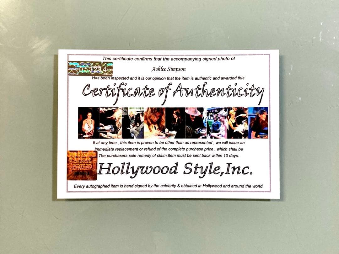 アシュリー・シンプソン直筆サイン入り超大型写真‥Ashlee Simpson…