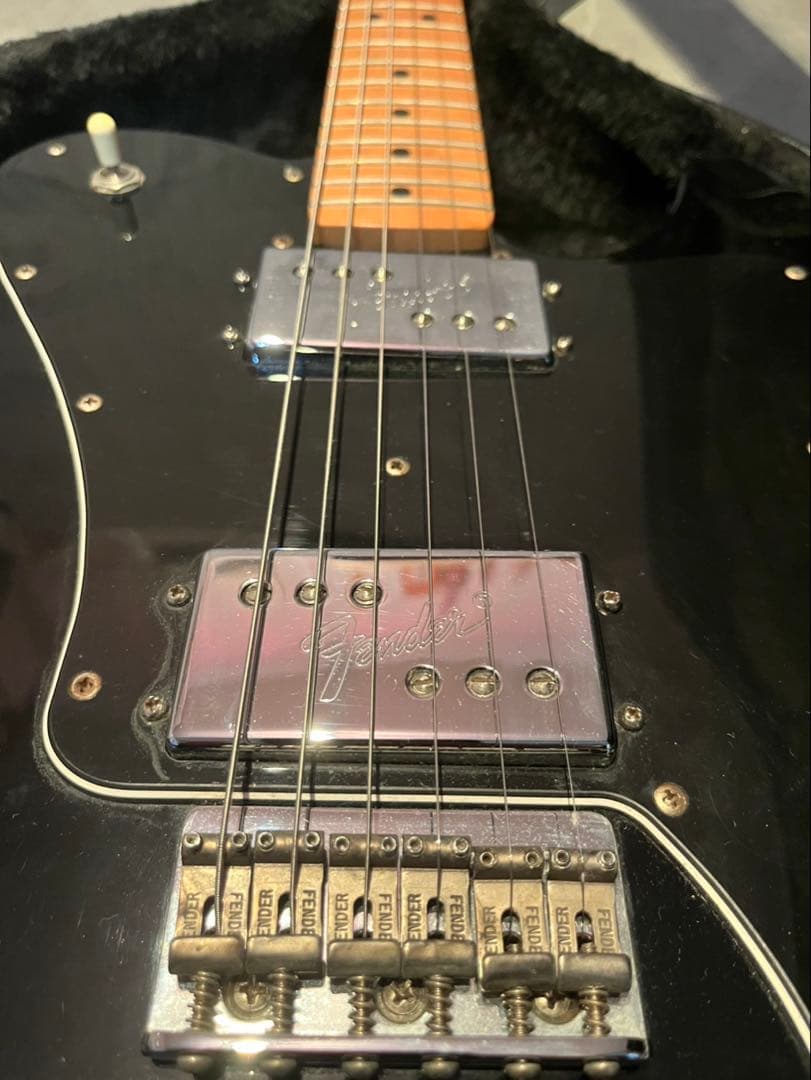 Fender Telecaster Deluxe ブラック ハードケース付き