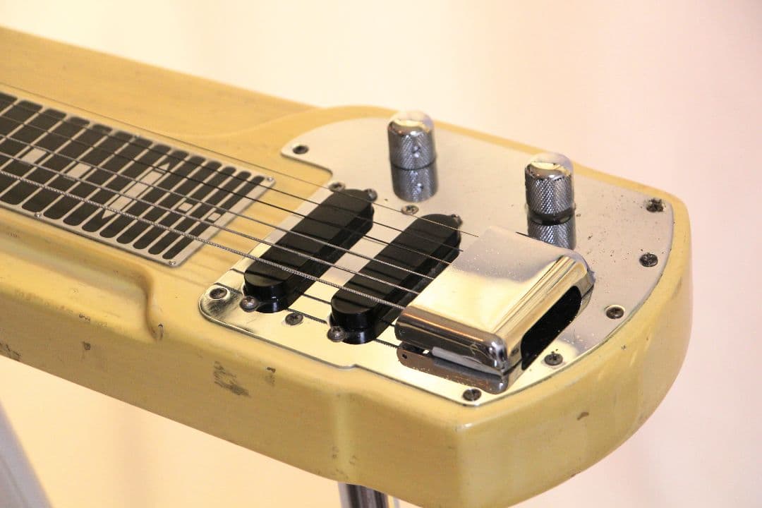 美品 Fender フェンダー Stringmaster スチールギター 6弦