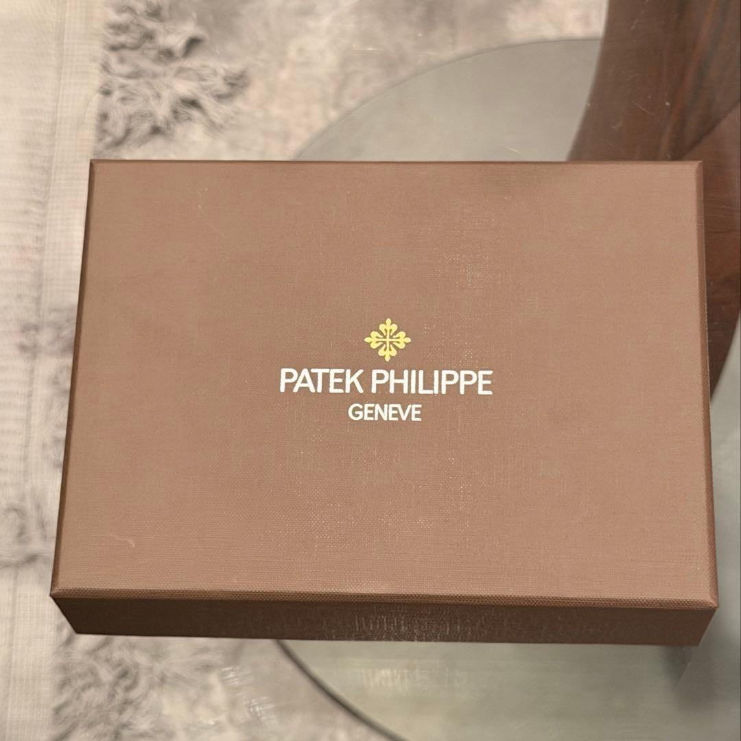 PATEK PHILIPPEイベント限定品 アイスキューブスタンプとカタログ