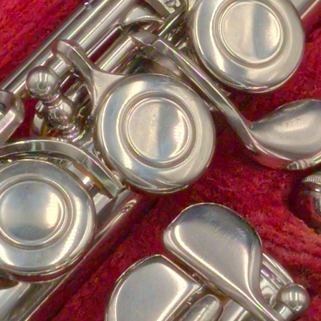 ニッカン 調整済　YFL-211 　フルート 本体 ケース付き