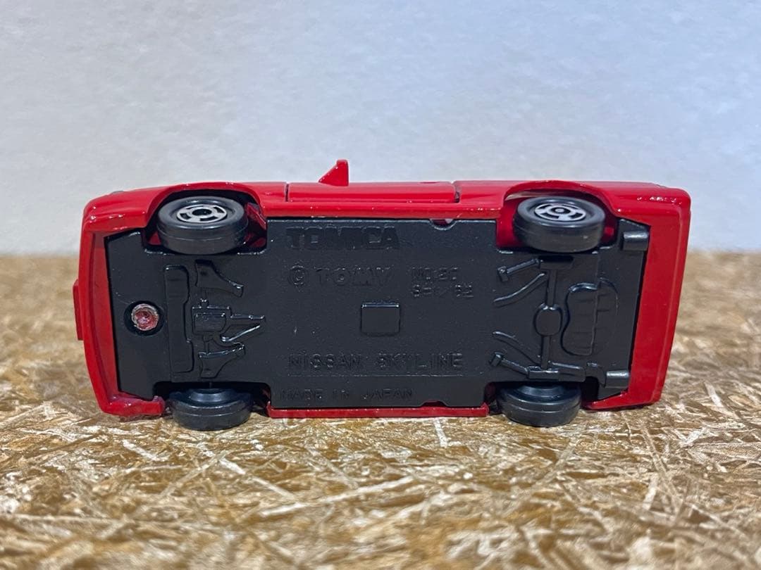 トミカ 日本製 赤箱 20 ニッサン スカイライン GTS 一般輸出仕様