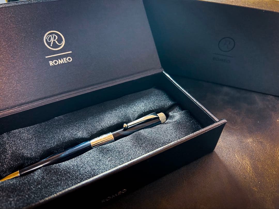 Romeo No.3 イタリアンブルー 細軸　伊東屋ロメオ