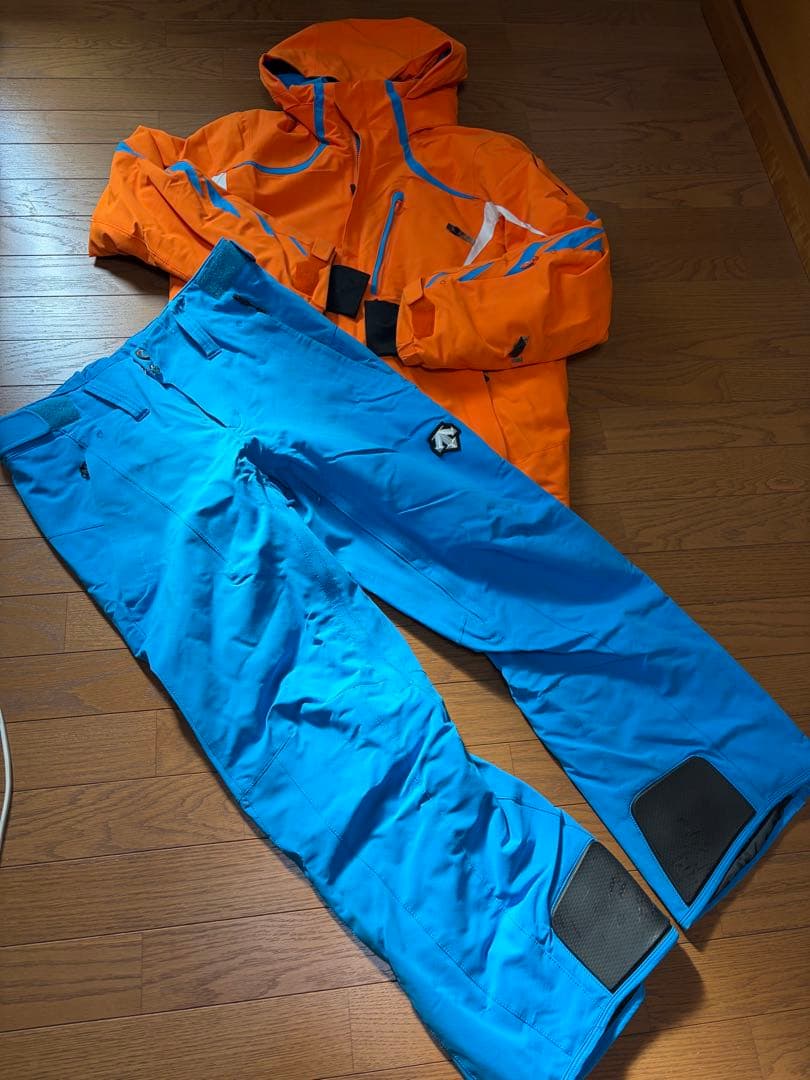 スキーウェア　上下セット　Lサイズ