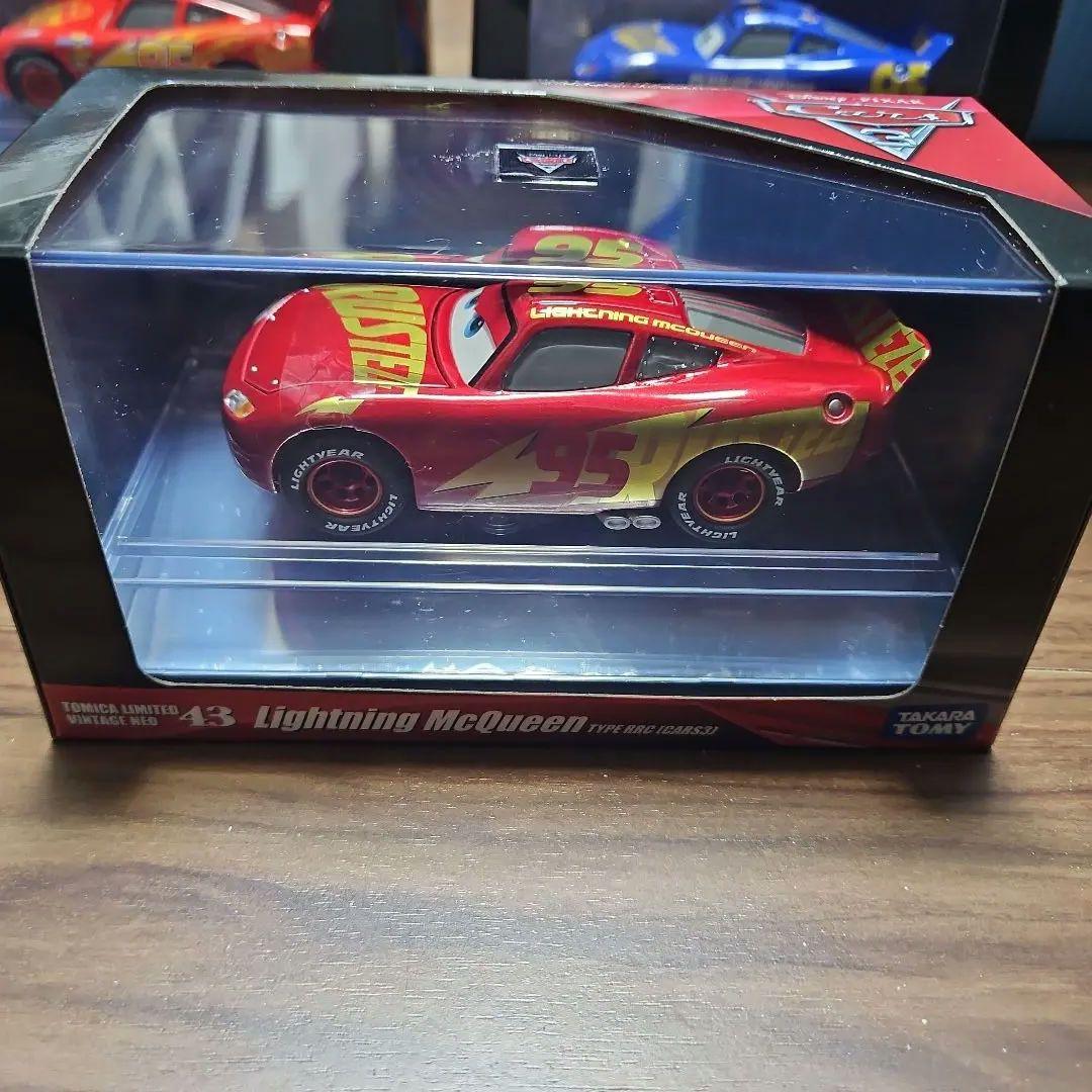 トミカ　リミテッドヴィンテージ43　ライトニングマックイーン　未開封３台セット