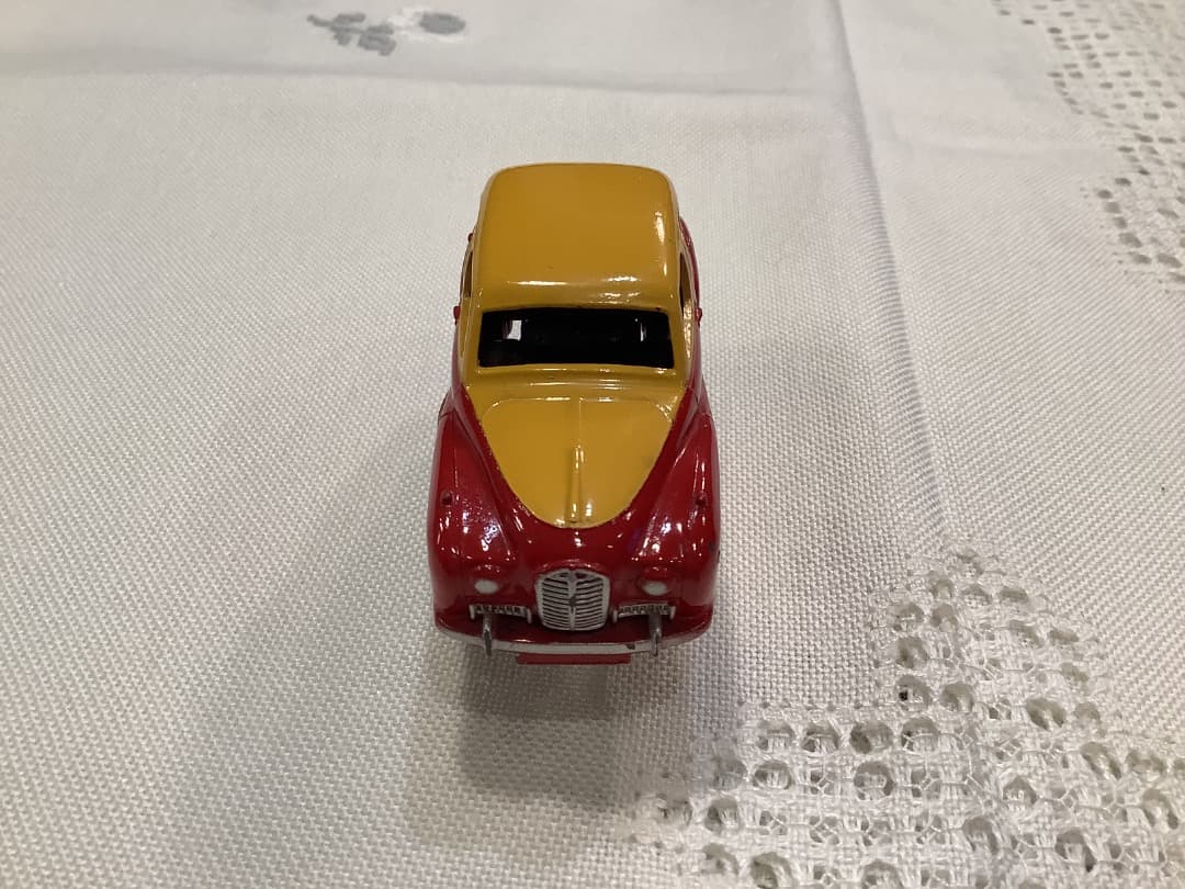 美品　DINKY TOYS AUSTIN SOMERSET ミニカー