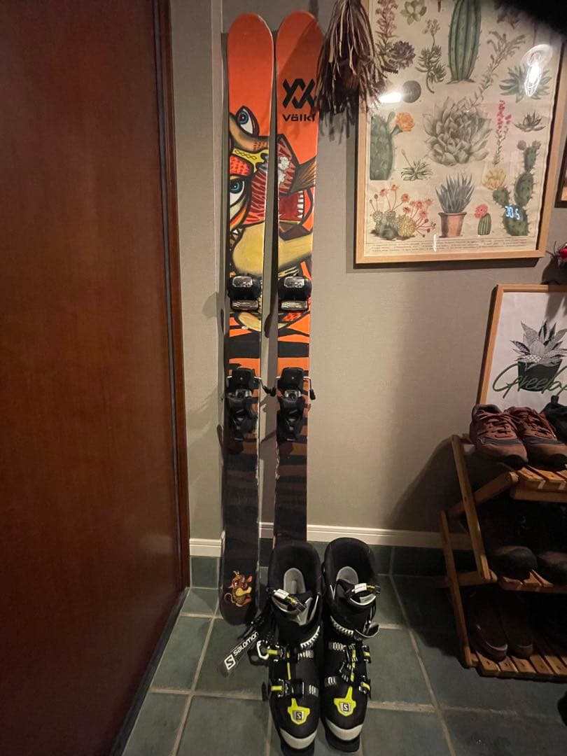 フォルクル　スキー　フリースキー　サロモン　スキーブーツ