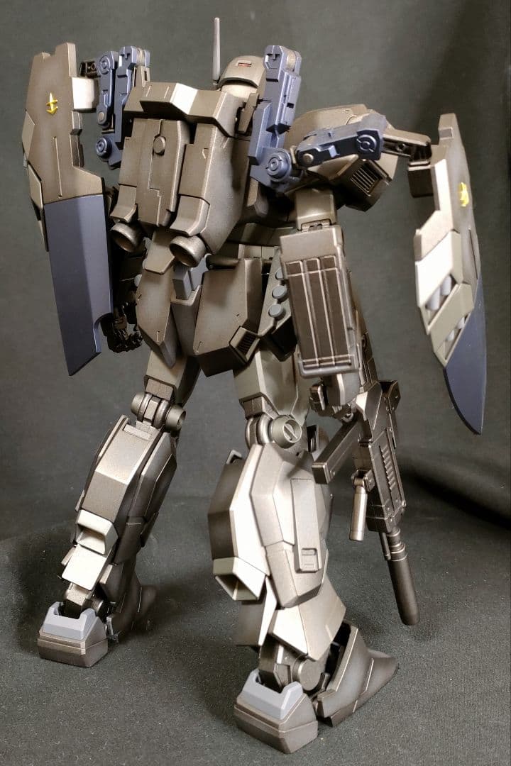 ガンプラ 塗装済完成品 MG 1/100 ジェスタ