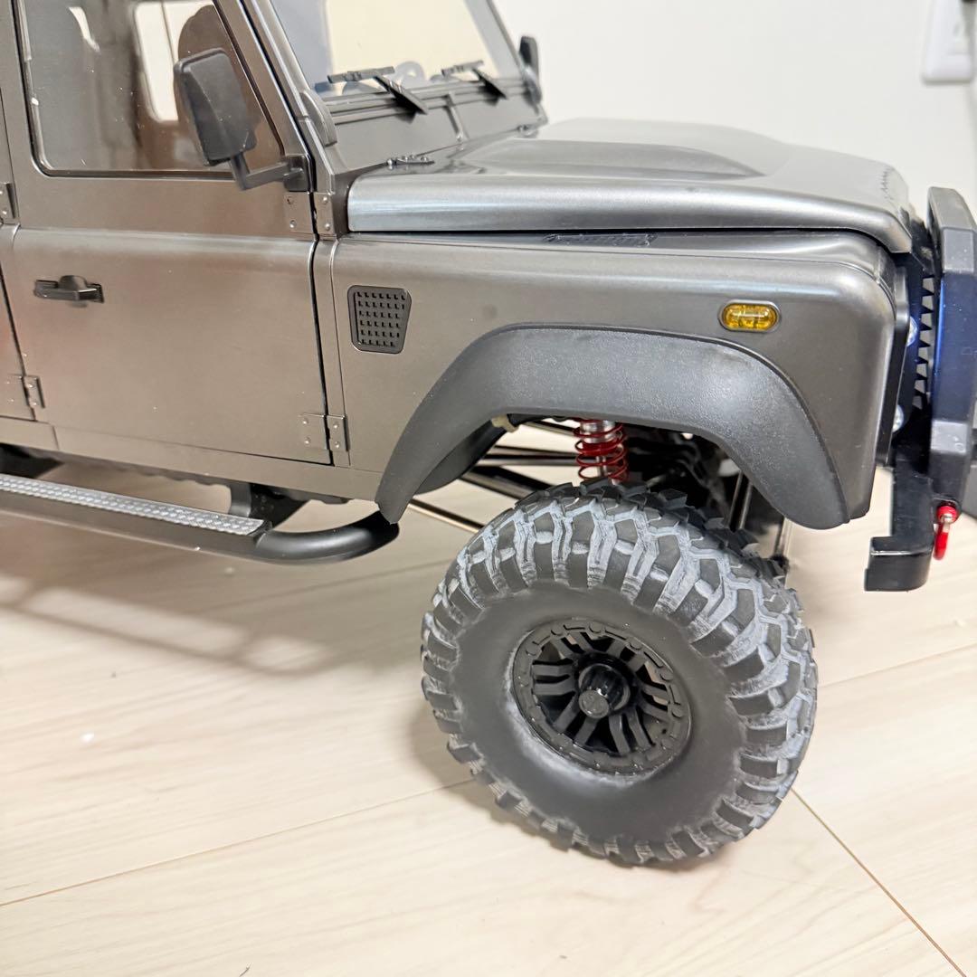 美品　1/8 ランドローバー　ディフェンダー　D110 ラジコン　電動RC