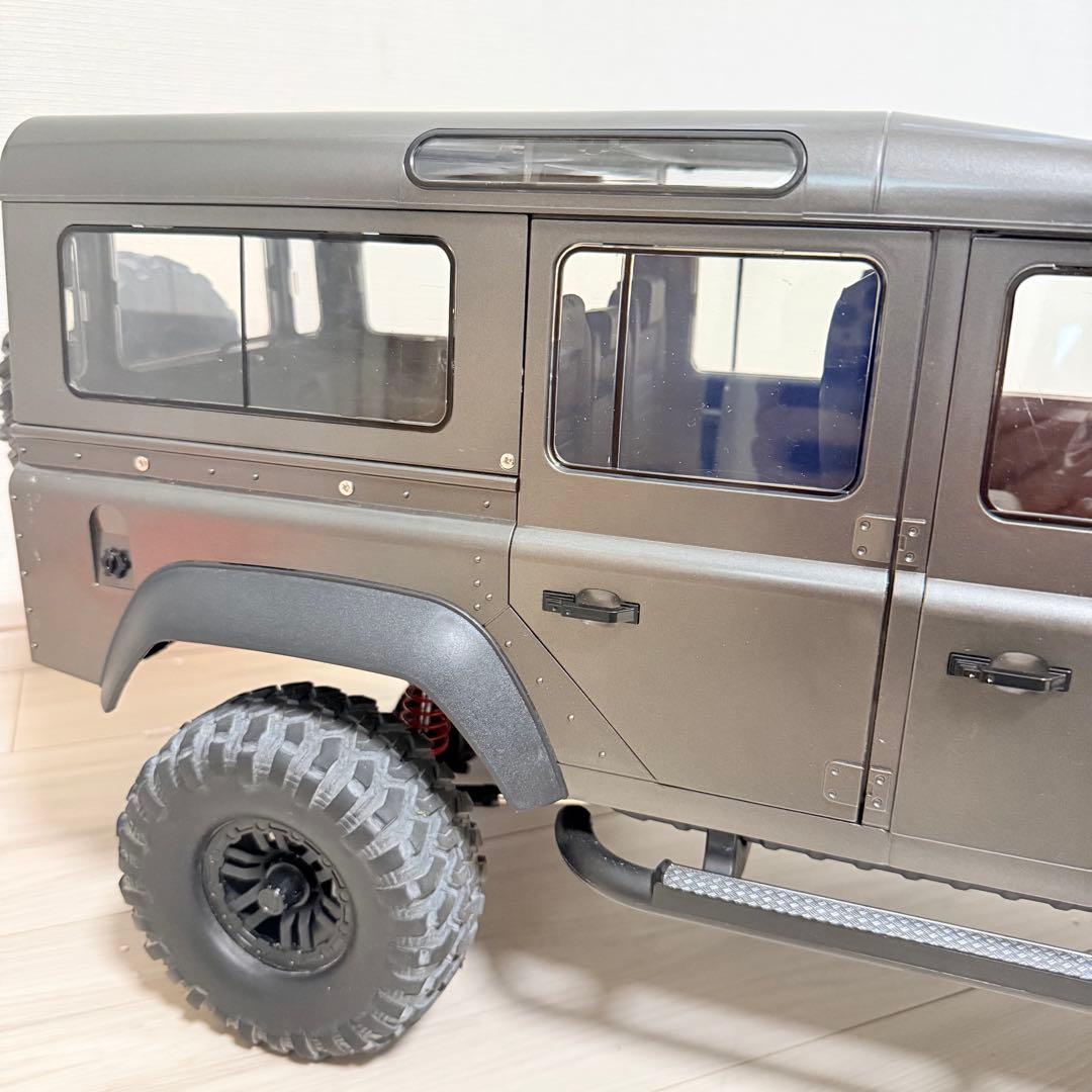 美品　1/8 ランドローバー　ディフェンダー　D110 ラジコン　電動RC