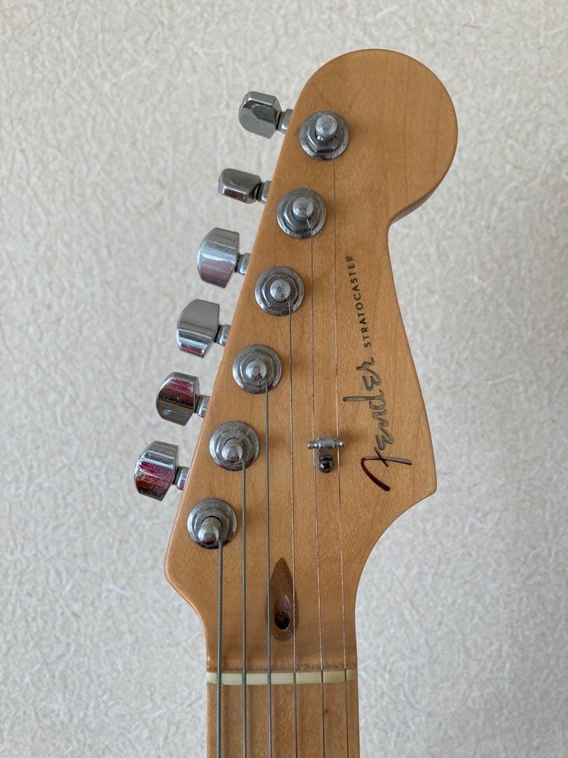 Fender USA アメリカン デラックス ストラトキャスター