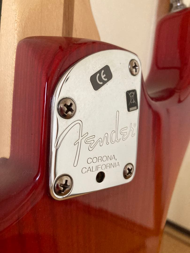 Fender USA アメリカン デラックス ストラトキャスター