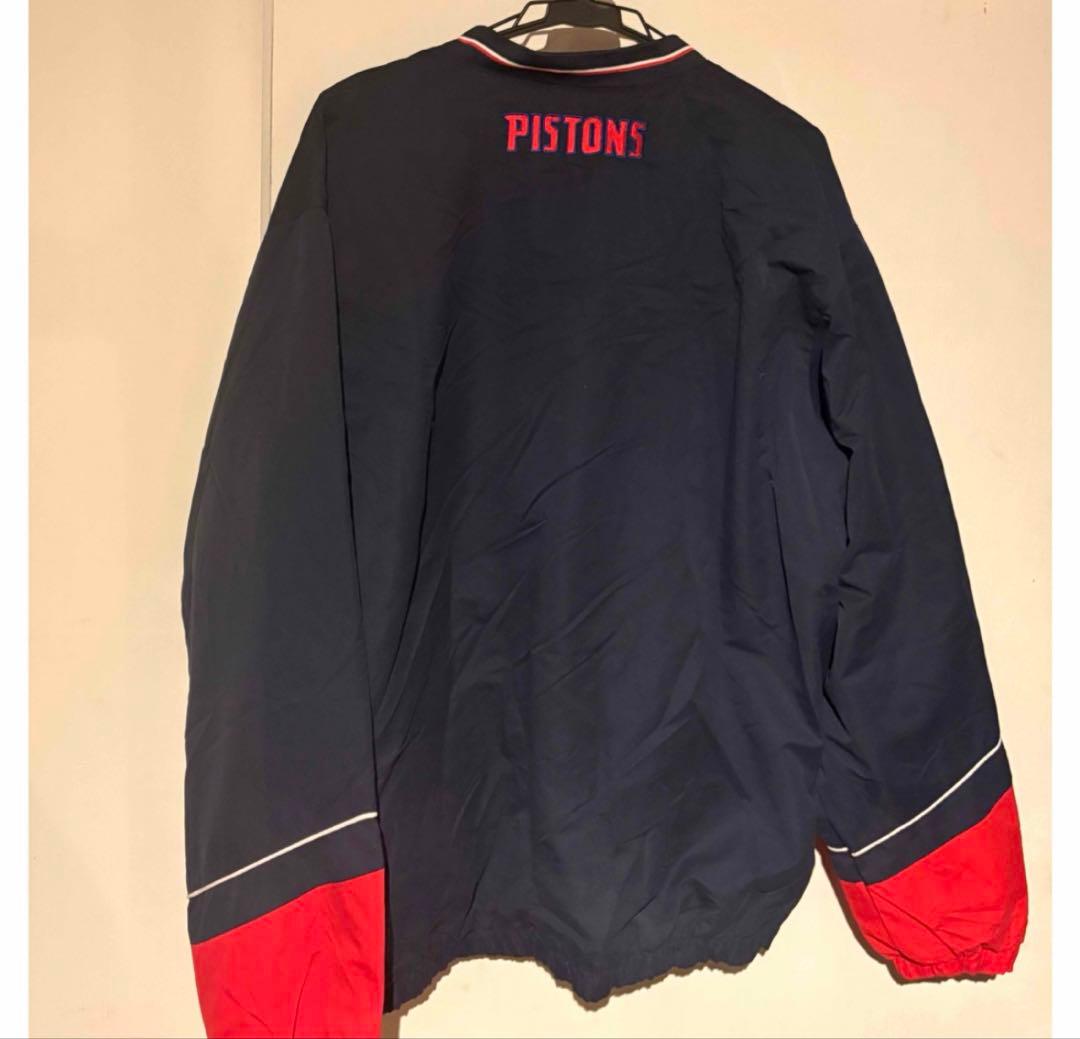 NBA デトロイト・ピストンズ Vネック プルオーバージャケット プロチーム